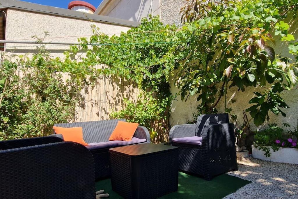 Oscar'S Chillout House By The Beach 圣波拉 外观 照片